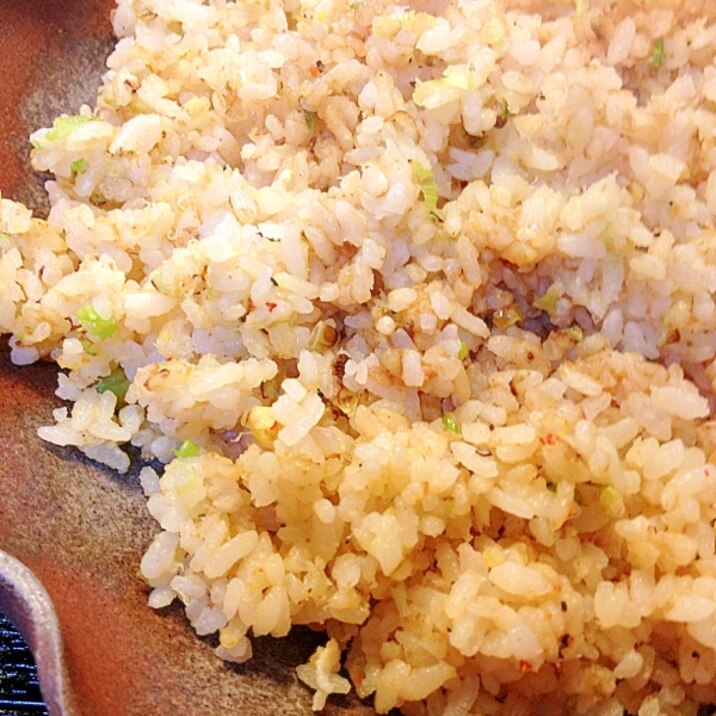 カニ缶とネギの焼き飯〜あとがけ醤油で〜